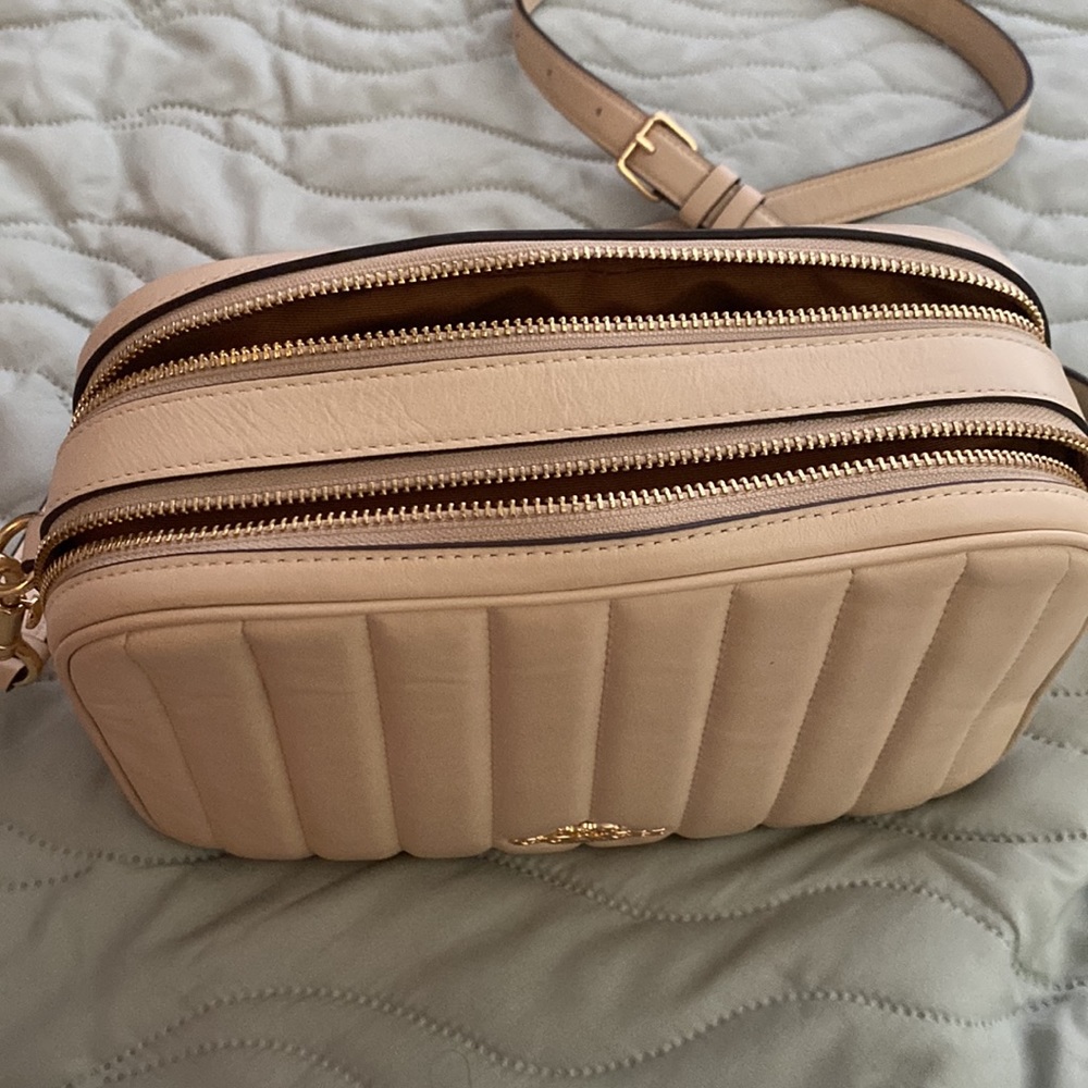 Coach Jes Quilted Crossbody! Gem